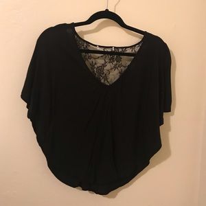 💚 Black Flowy Crop